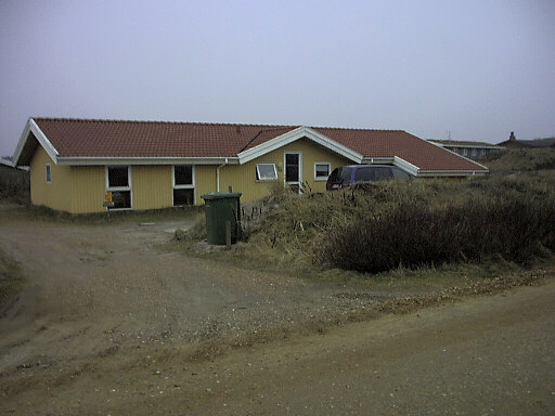 Ferienhaus von vorne (Nordseite) aus gesehen